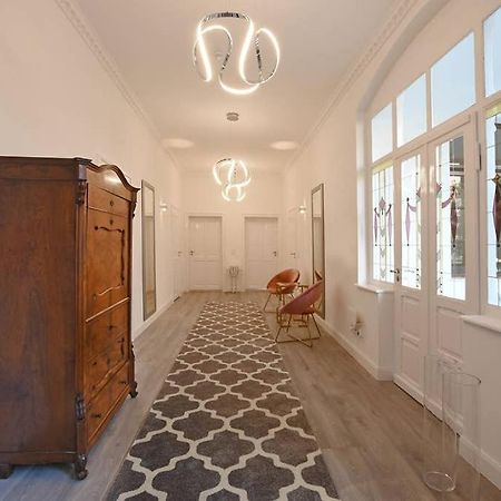 6,5 Luxury Room Apartment - Central Zwickau - 3 Bedrooms - 2 Bathrooms מראה חיצוני תמונה