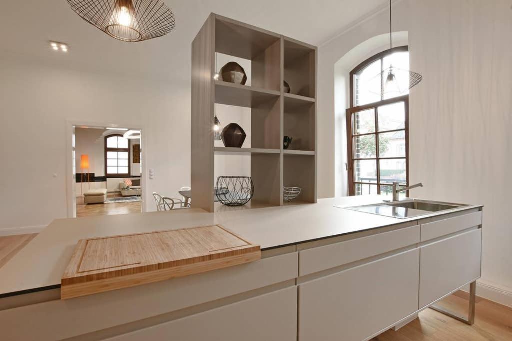 6,5 Luxury Room Apartment - Central Zwickau - 3 Bedrooms - 2 Bathrooms מראה חיצוני תמונה